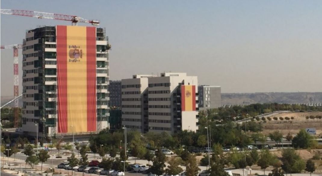 La bandera más grande de España en Valdebebas 