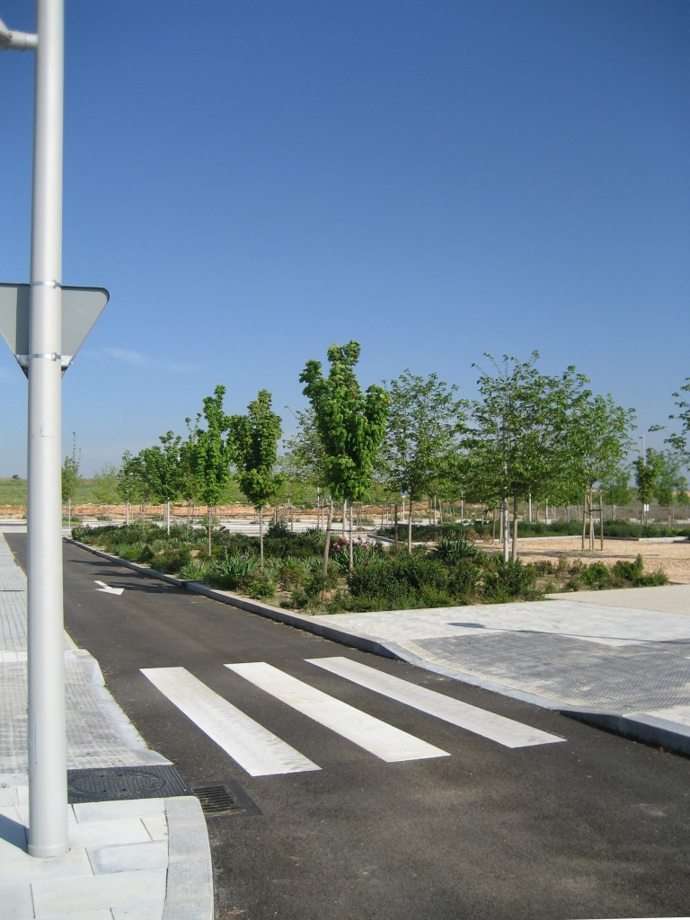 Una calle de proximidad en Valdebebas Calles de Valdebebas