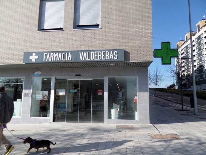 Farmacia Valdebebas: más servicios para los vecinos del barrio